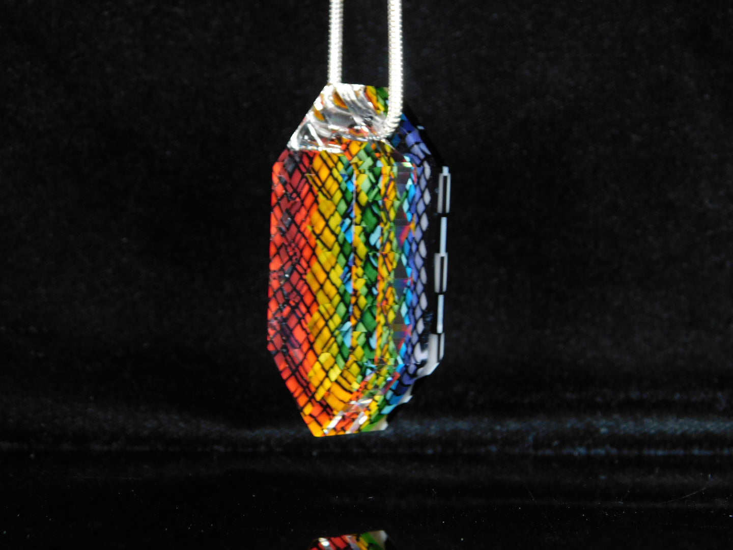 Mr facet collab pendant