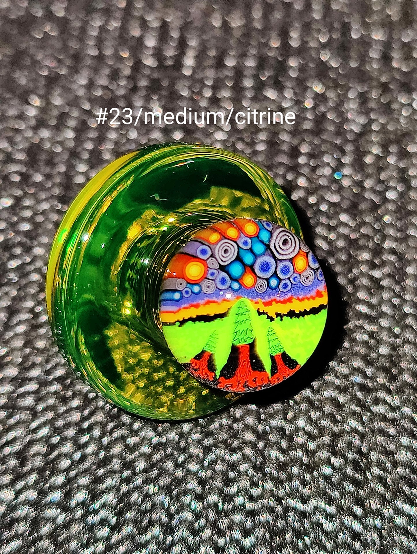Caps